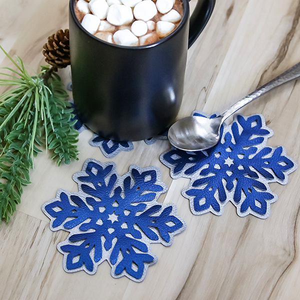 Winter - image features: Snowflake charger 